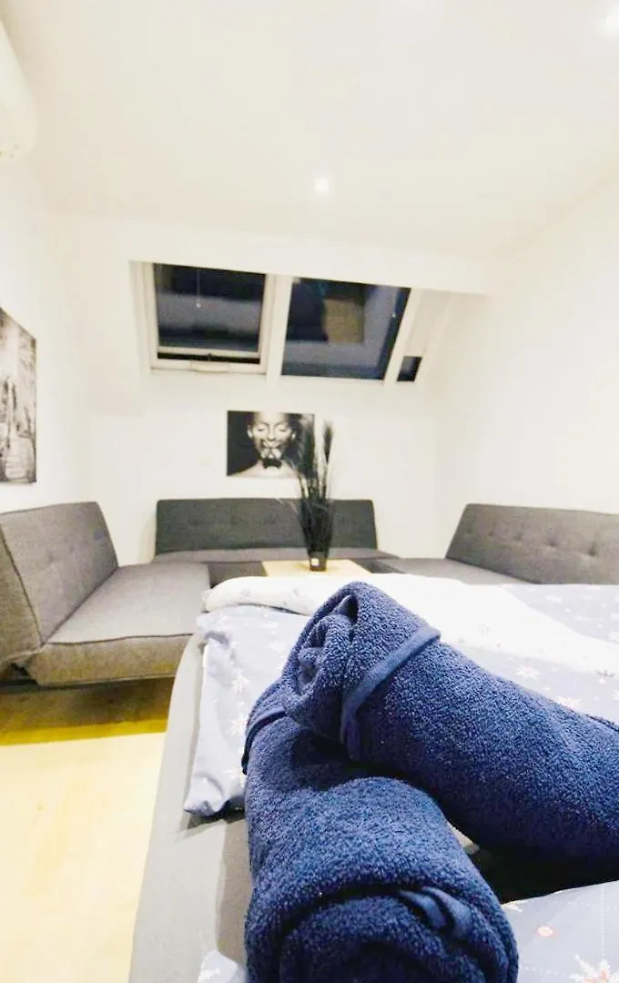 Cozy Room In Vienna City Center Dw19 0*,